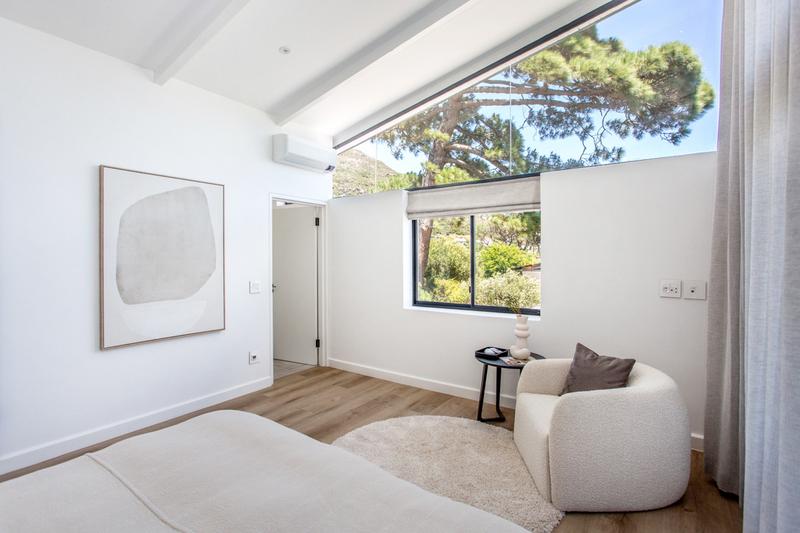 2 Bedroom Property for Sale in Hout Bay Western Cape